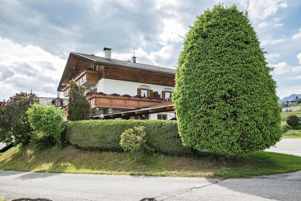 Residence Condor Meransen Exteriör bild